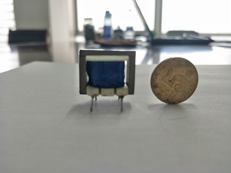 電源變壓器